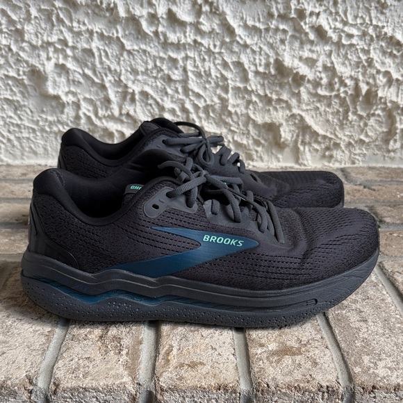 Brooks Other - Brooks Ghost Max 2